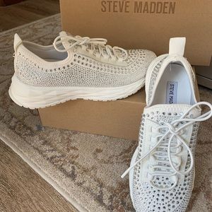COPY - Steve Madden Rhinestone Sneakers extra confortable